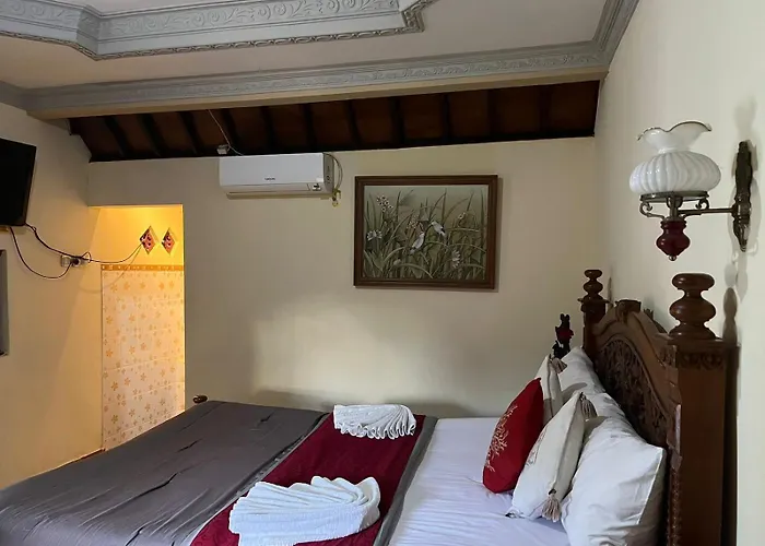 ゲストハウス Rodja Balinese House