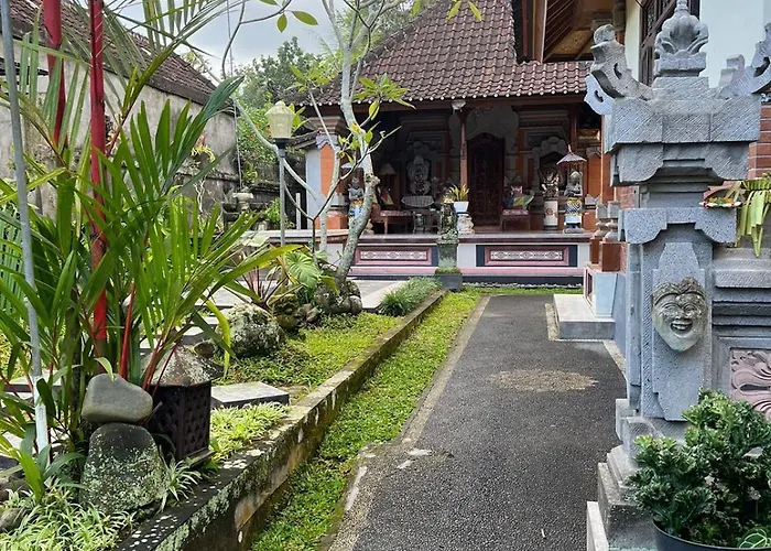 Rodja Balinese House ゲストハウス *