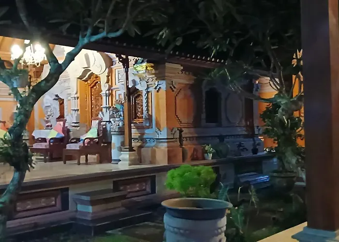 ゲストハウス Rodja Balinese House *